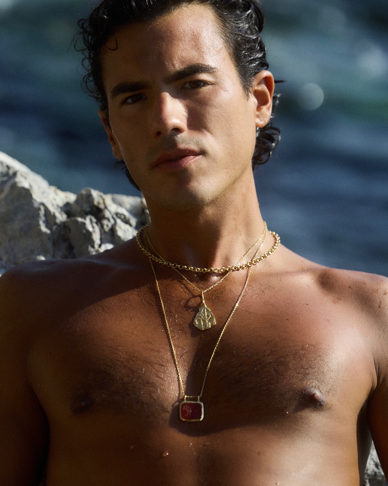THE POSEIDON NECKLACE