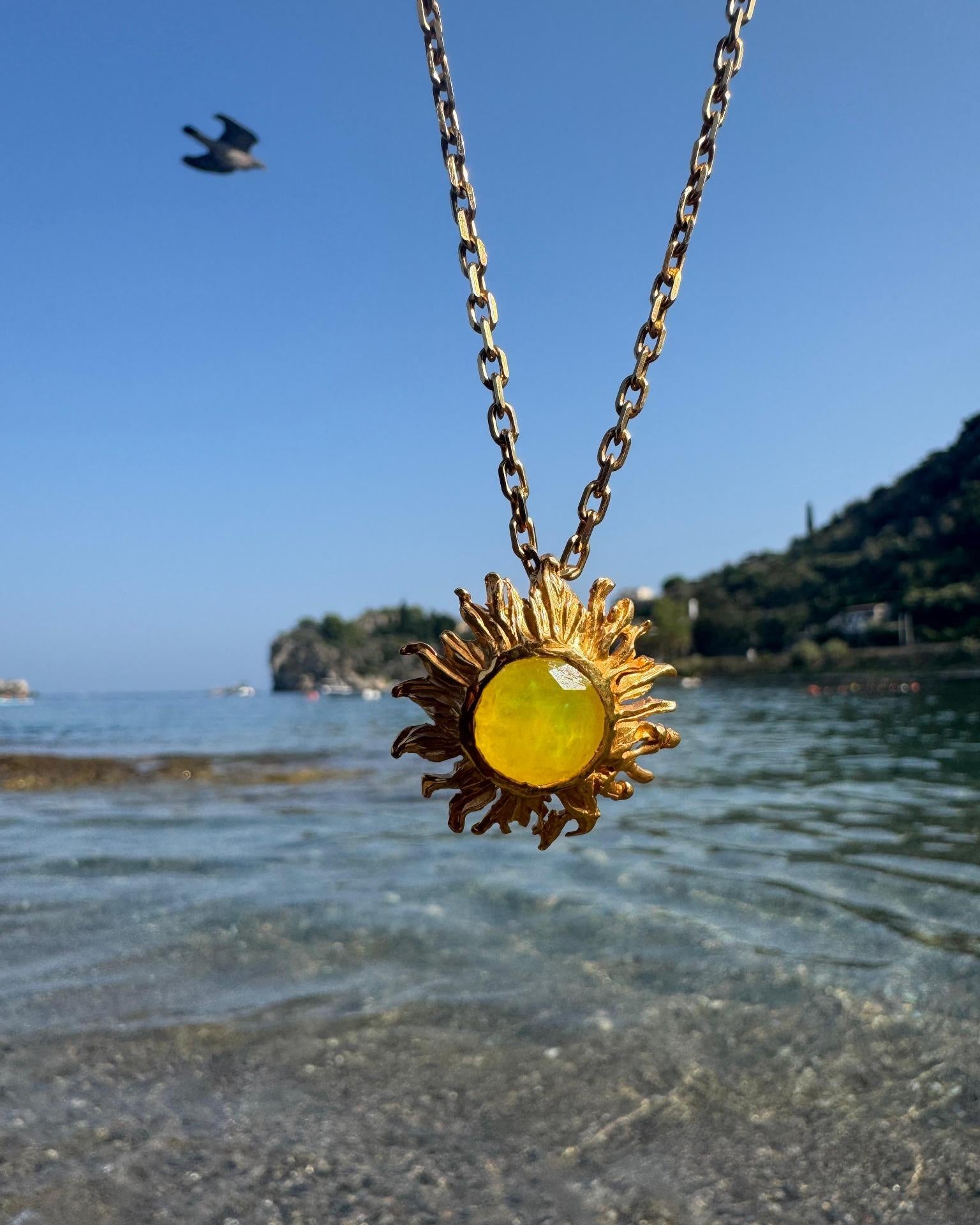 THE SOLARA NECKLACE