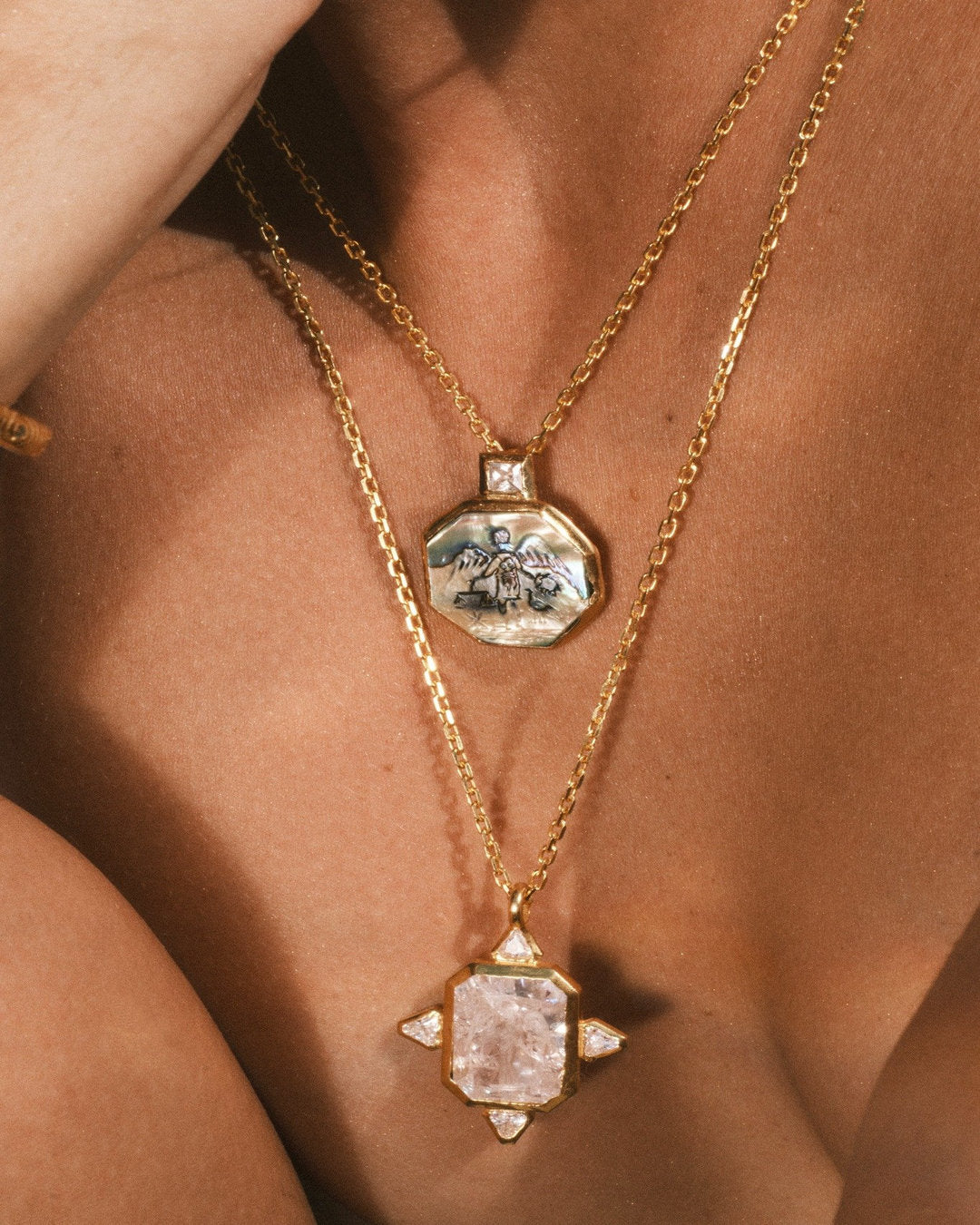 THE WHITE ANGEL NECKLACE