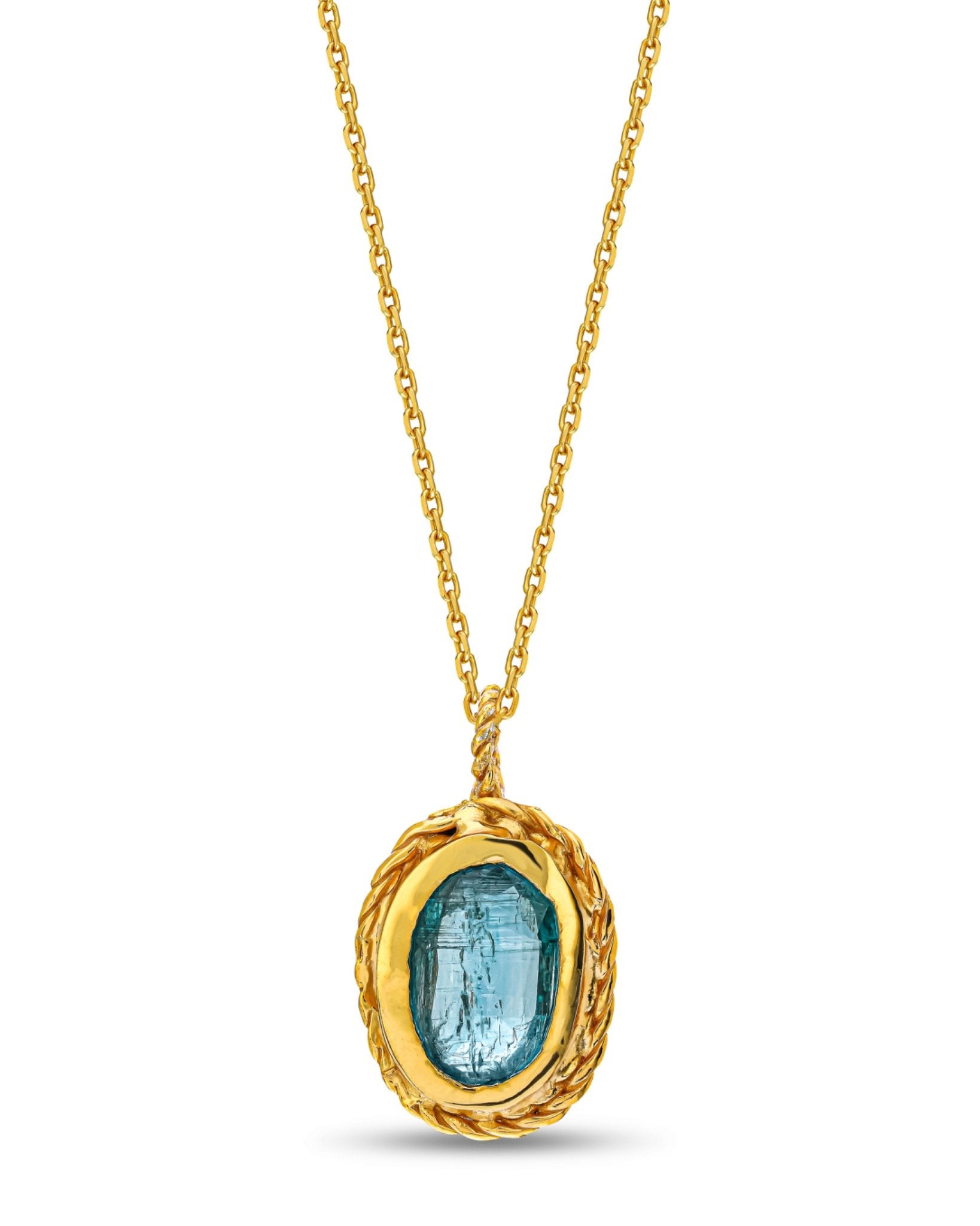 THE KYANITE NECKLACE