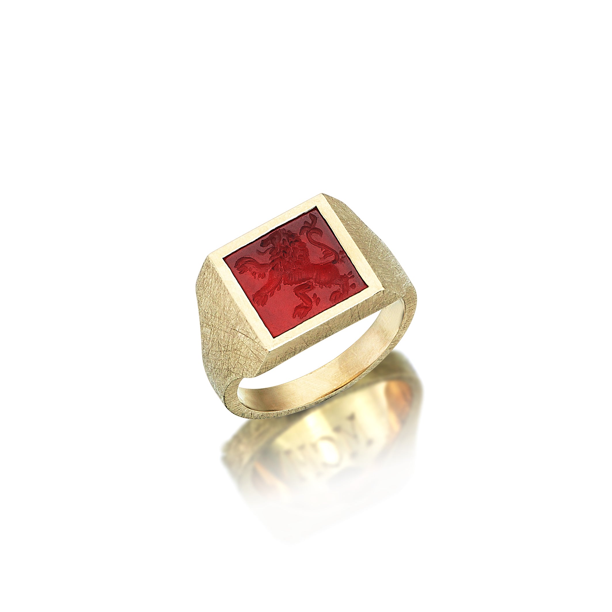 THE LION SIGNET RING
