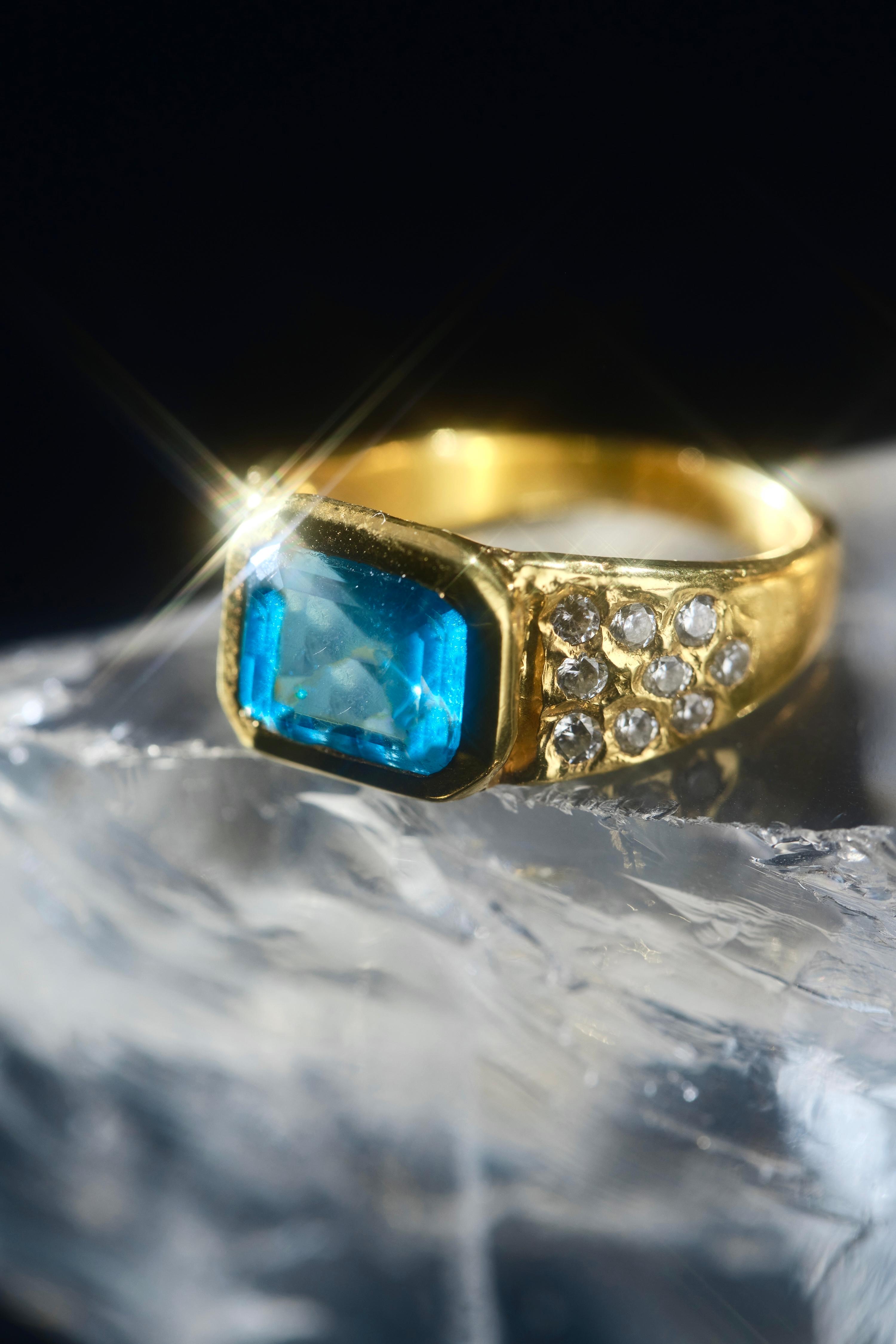 GLACIALIS