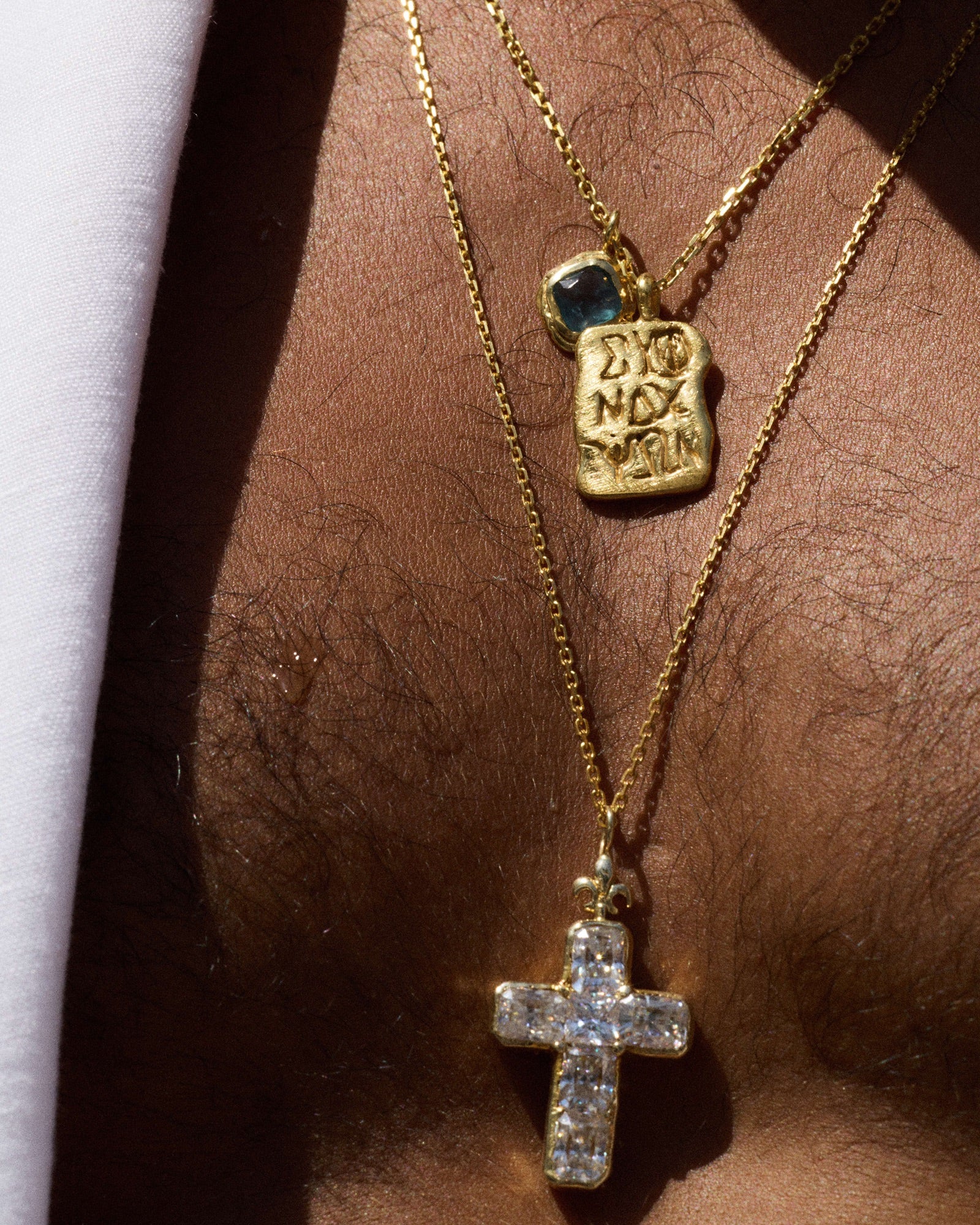 THE DIAMANTE CROSS