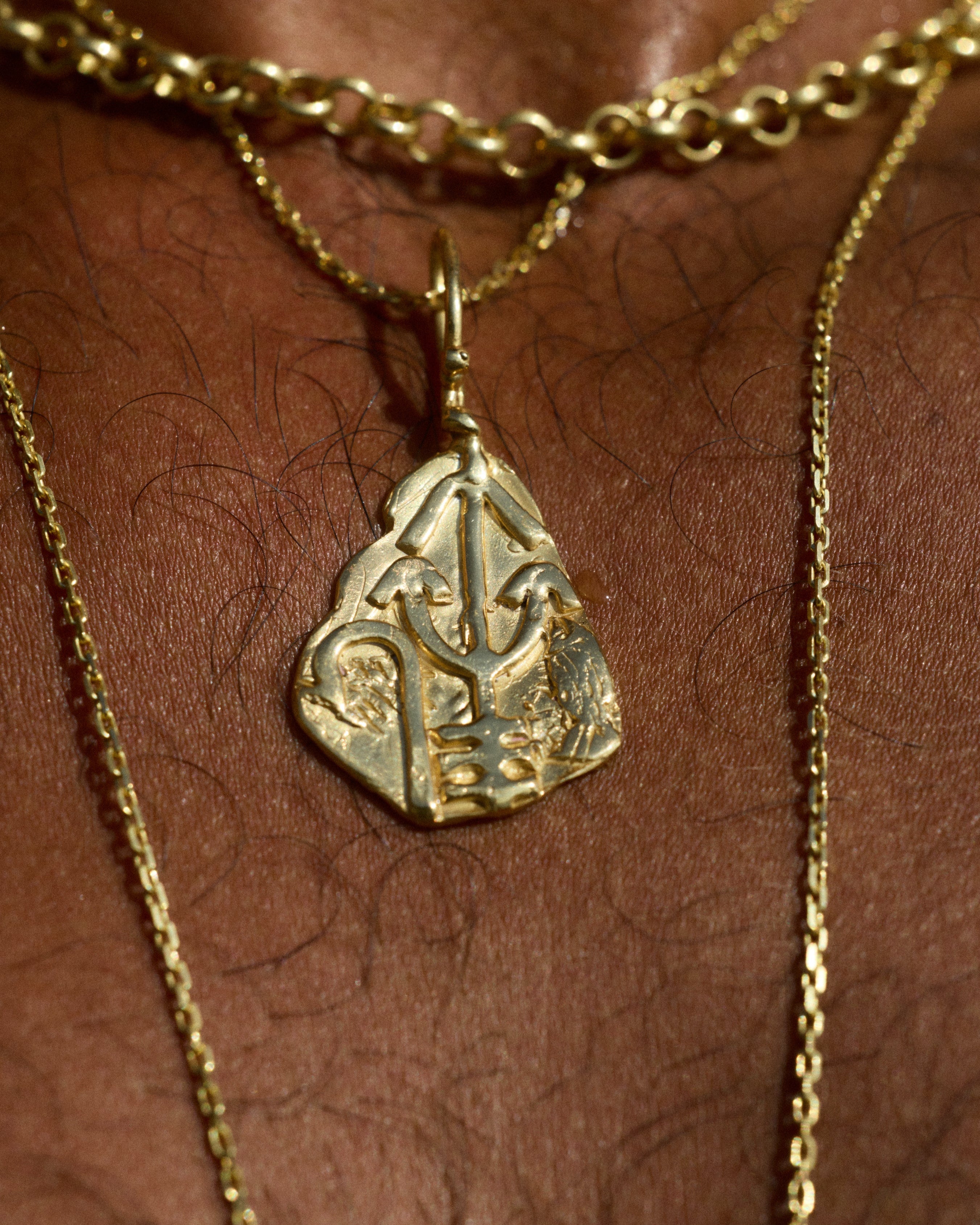 THE POSEIDON NECKLACE