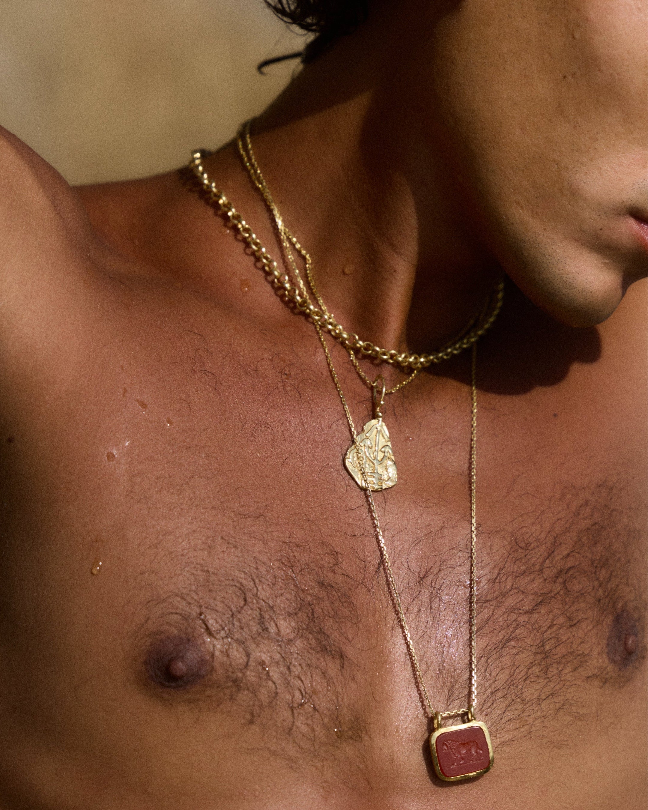 THE POSEIDON NECKLACE