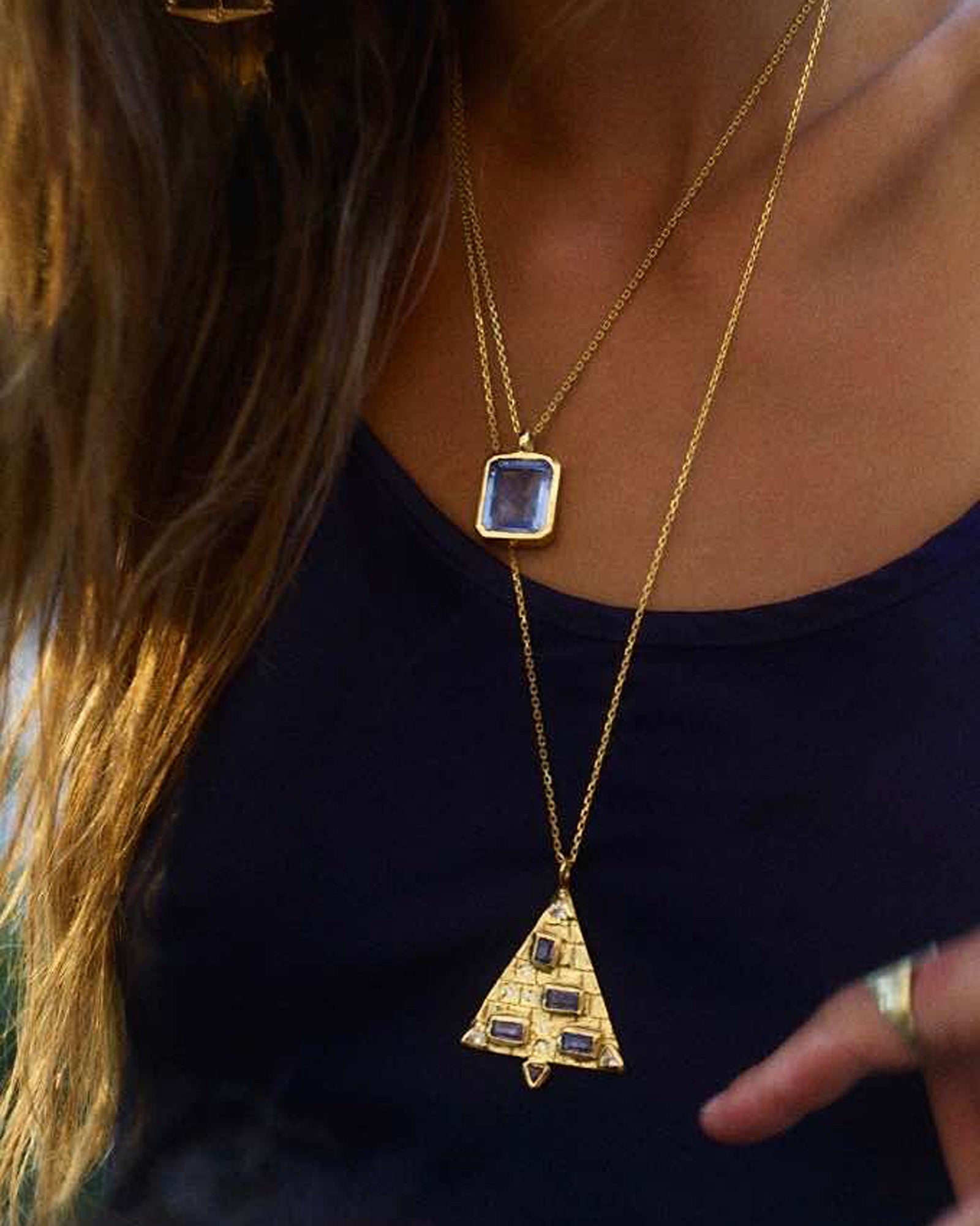 THE OCEAN UNICORN NECKLACE