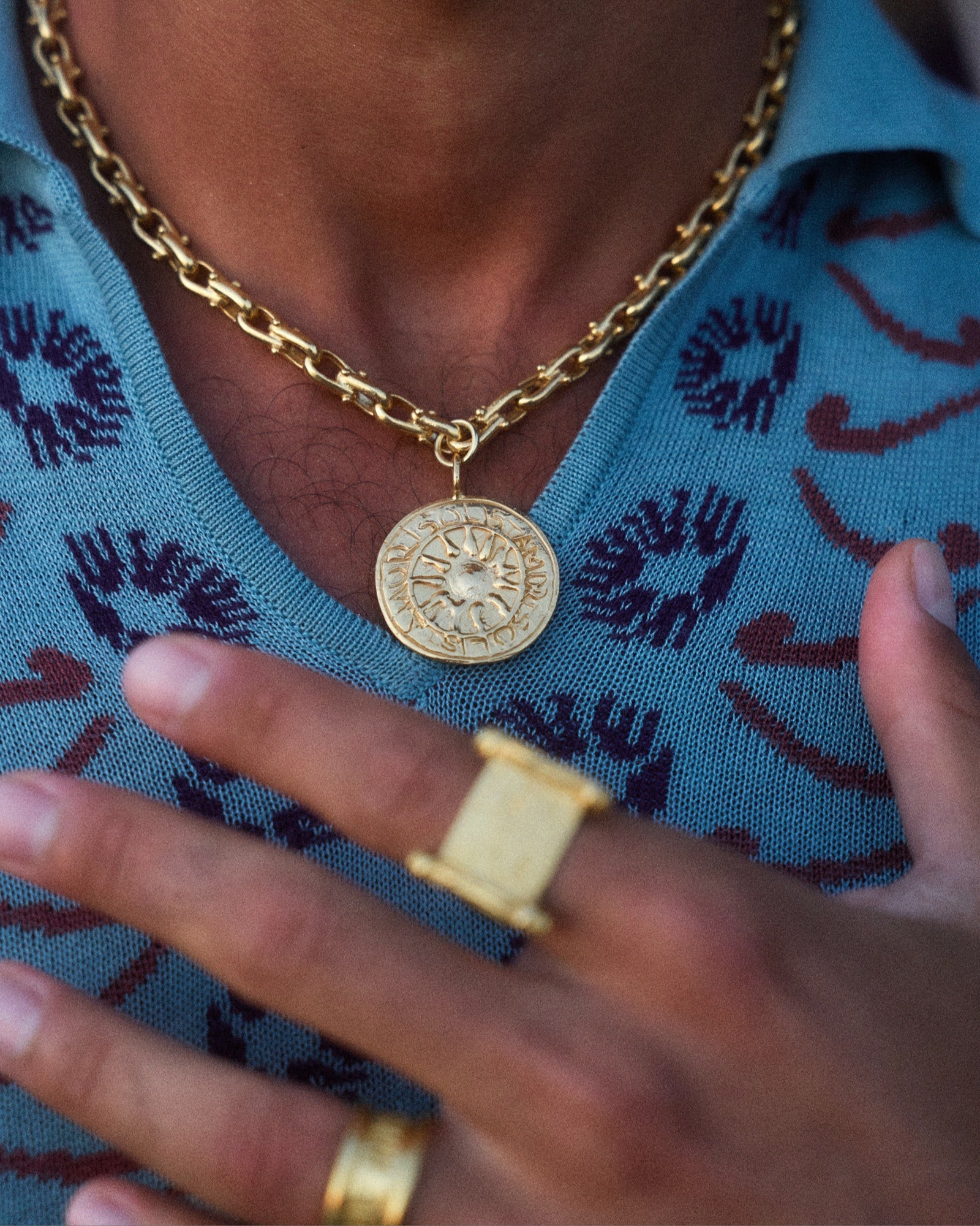 THE SOLIS AMOR NECKLACE