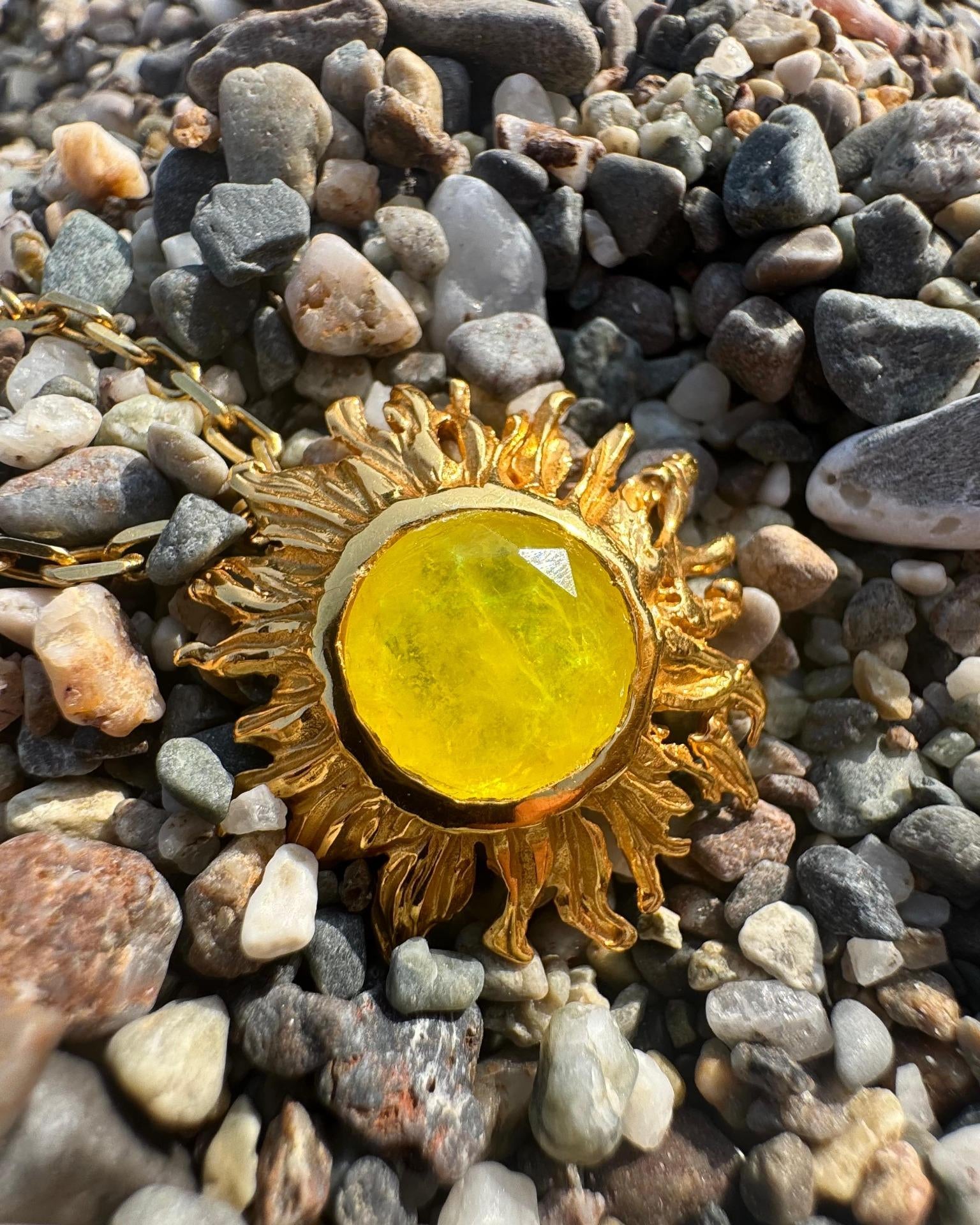 THE SOLARA NECKLACE