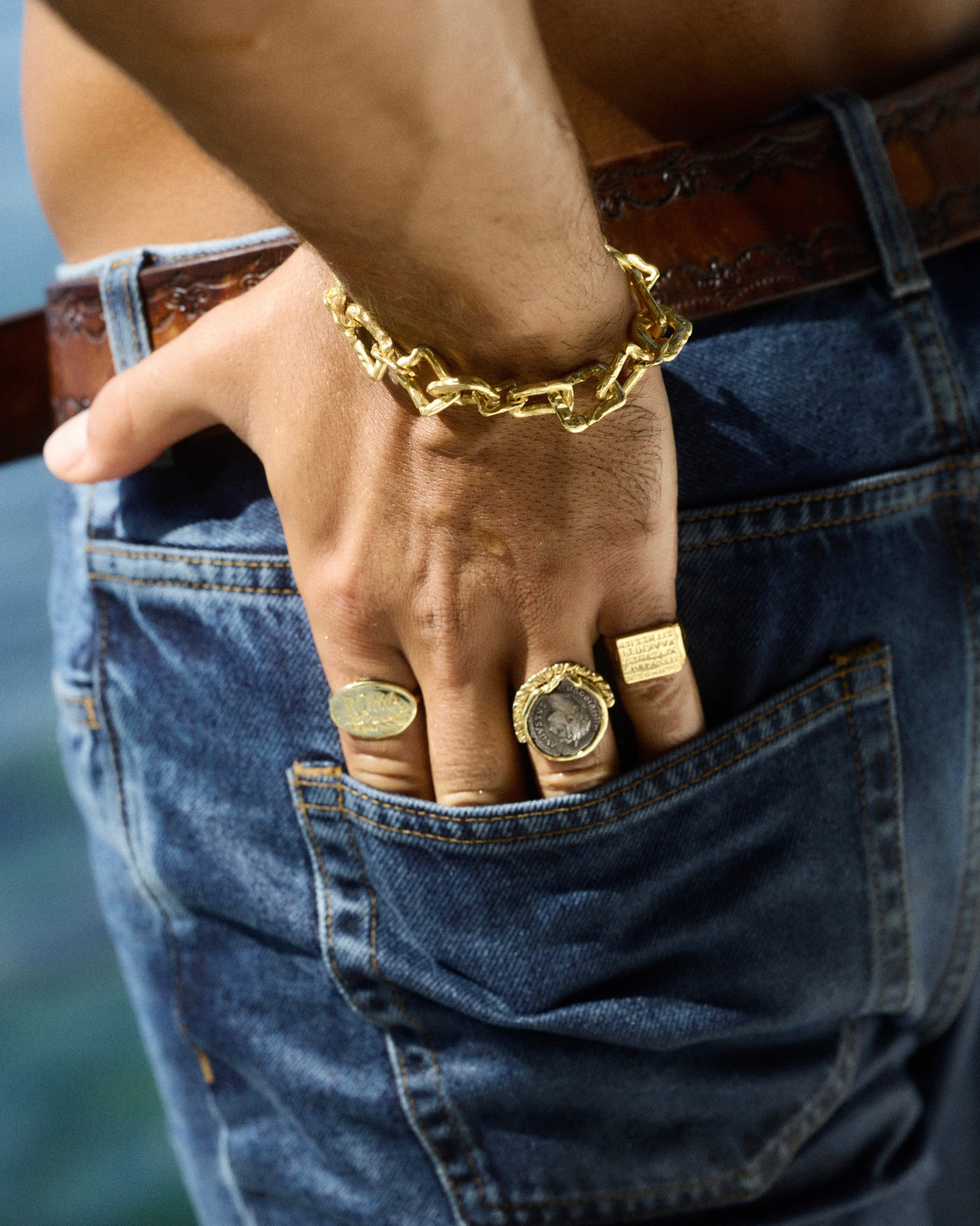 THE AGAMEMNON BRACELET