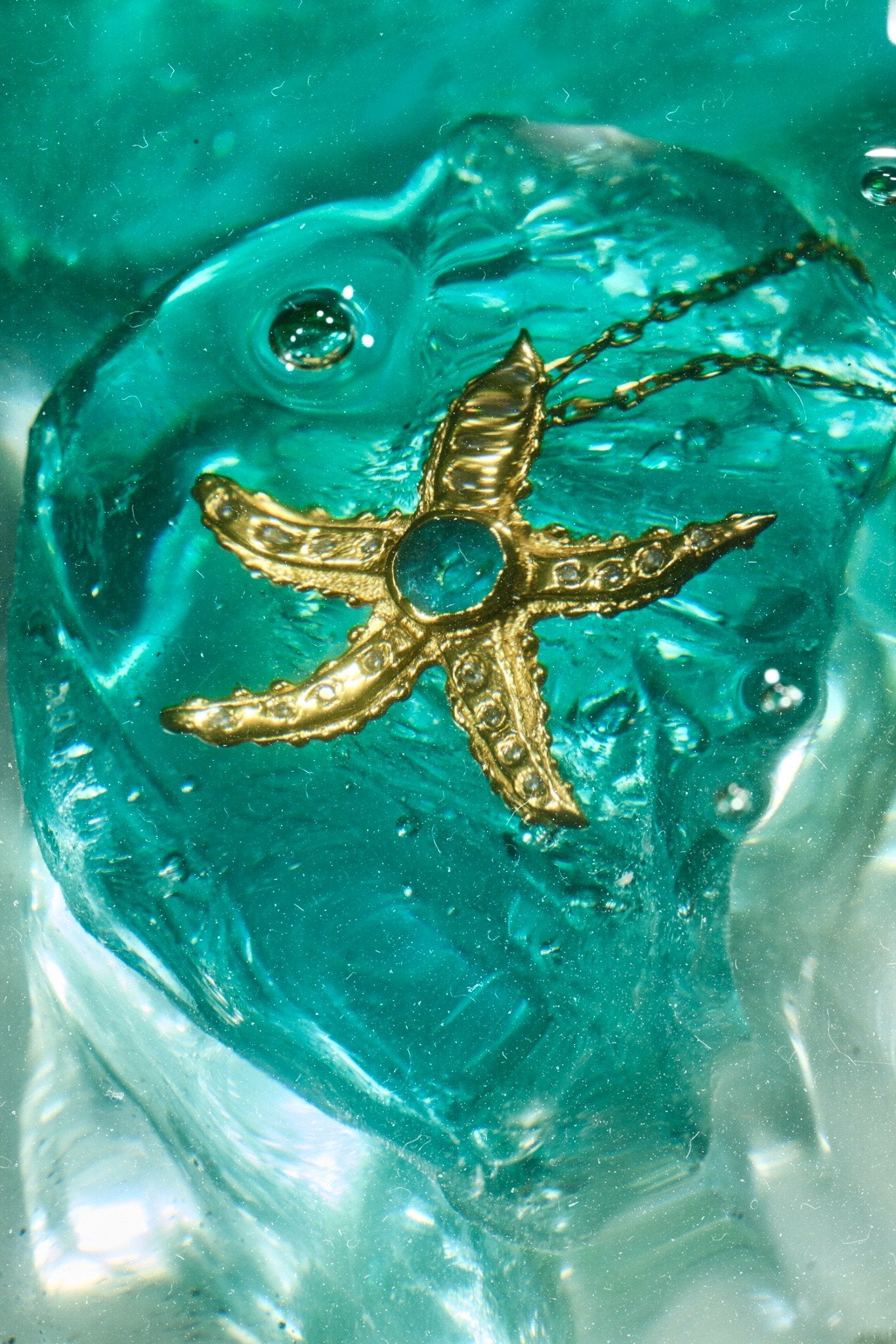 THE SEA STAR NECKLACE