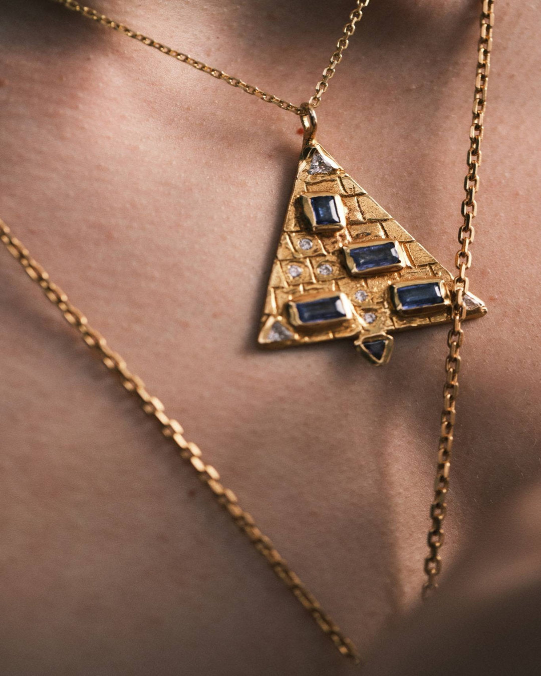 THE GIZA NECKLACE